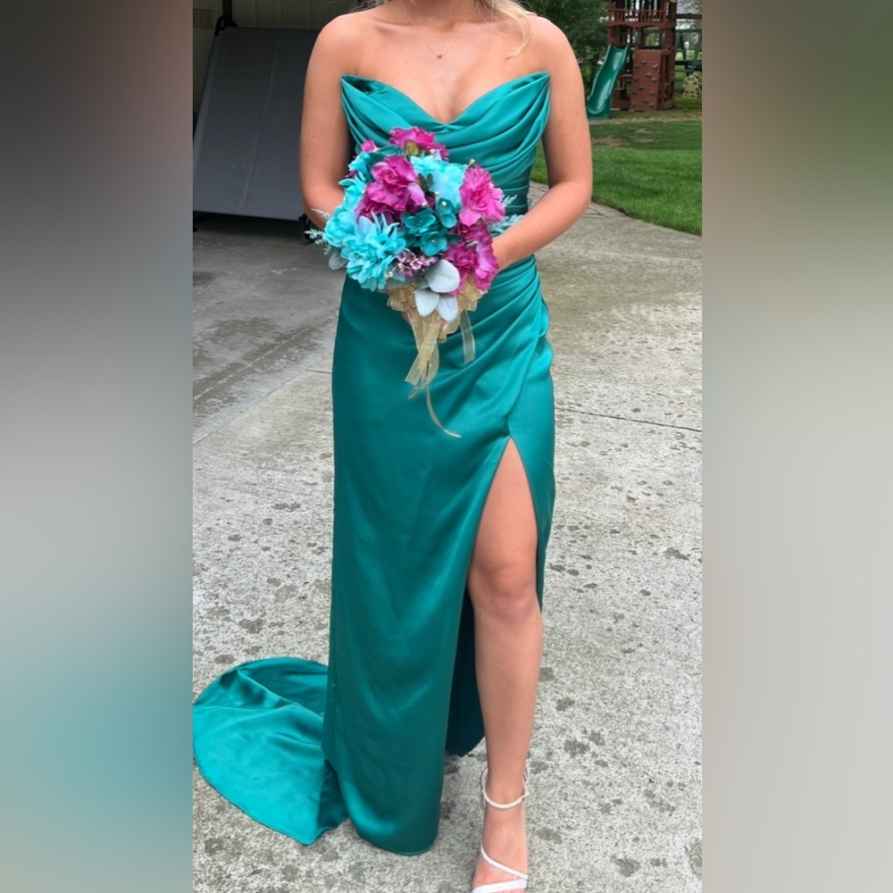 Elegant Teal Prom Dress